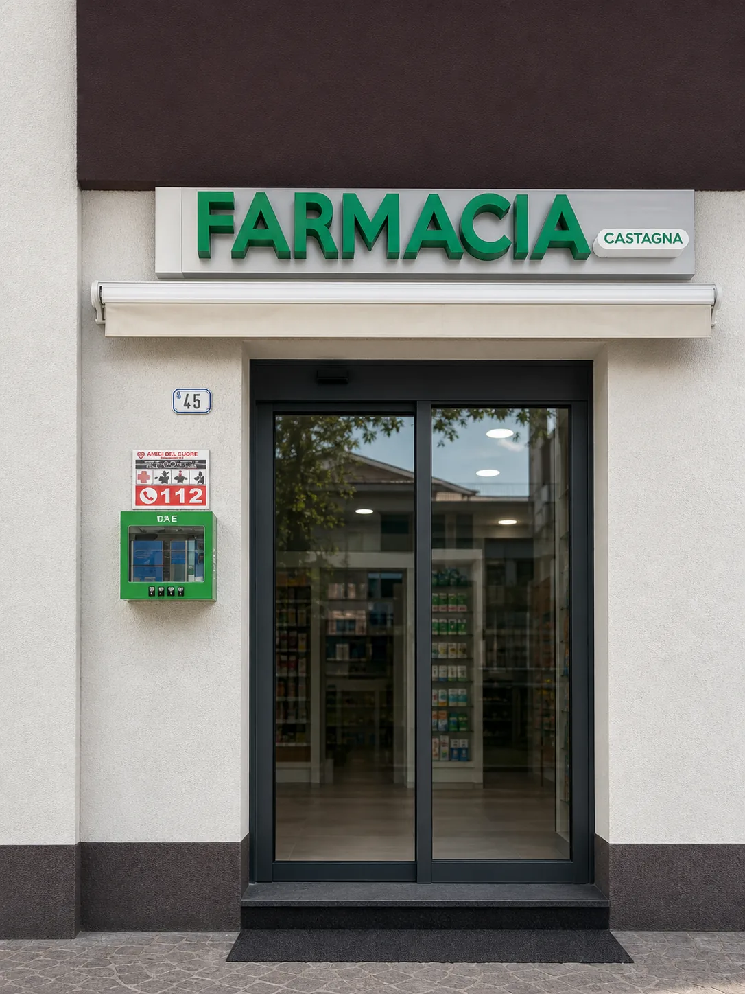 Facciata e ingresso della Farmacia Castagna a Colonnella